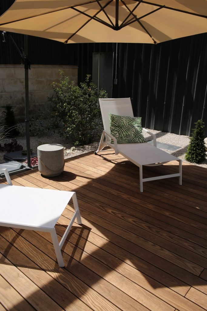 COLVER jardin aménagement terrasse ombrage parasol