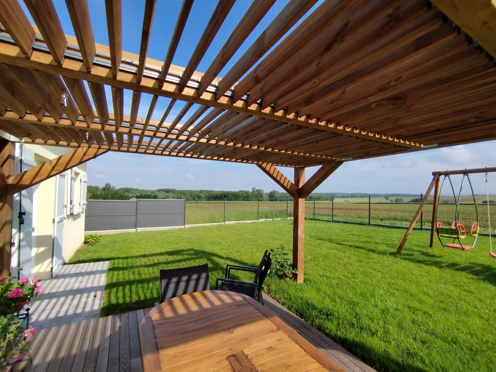 COLVER createur jardin pergola bioclimatique bois