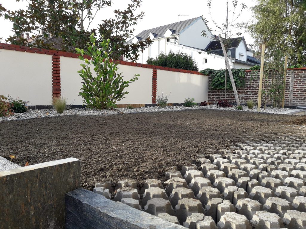 Colver createur jardin paysagiste oise compiegne noyon chantier paves drainants