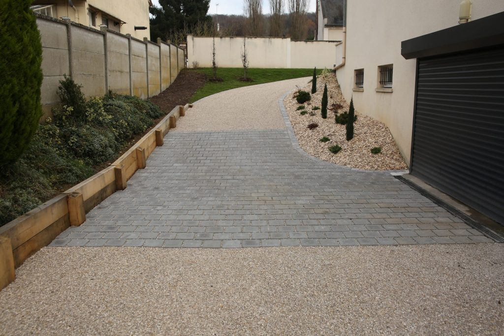 Colver createur jardin paysagiste oise compiegne allee paves drainants