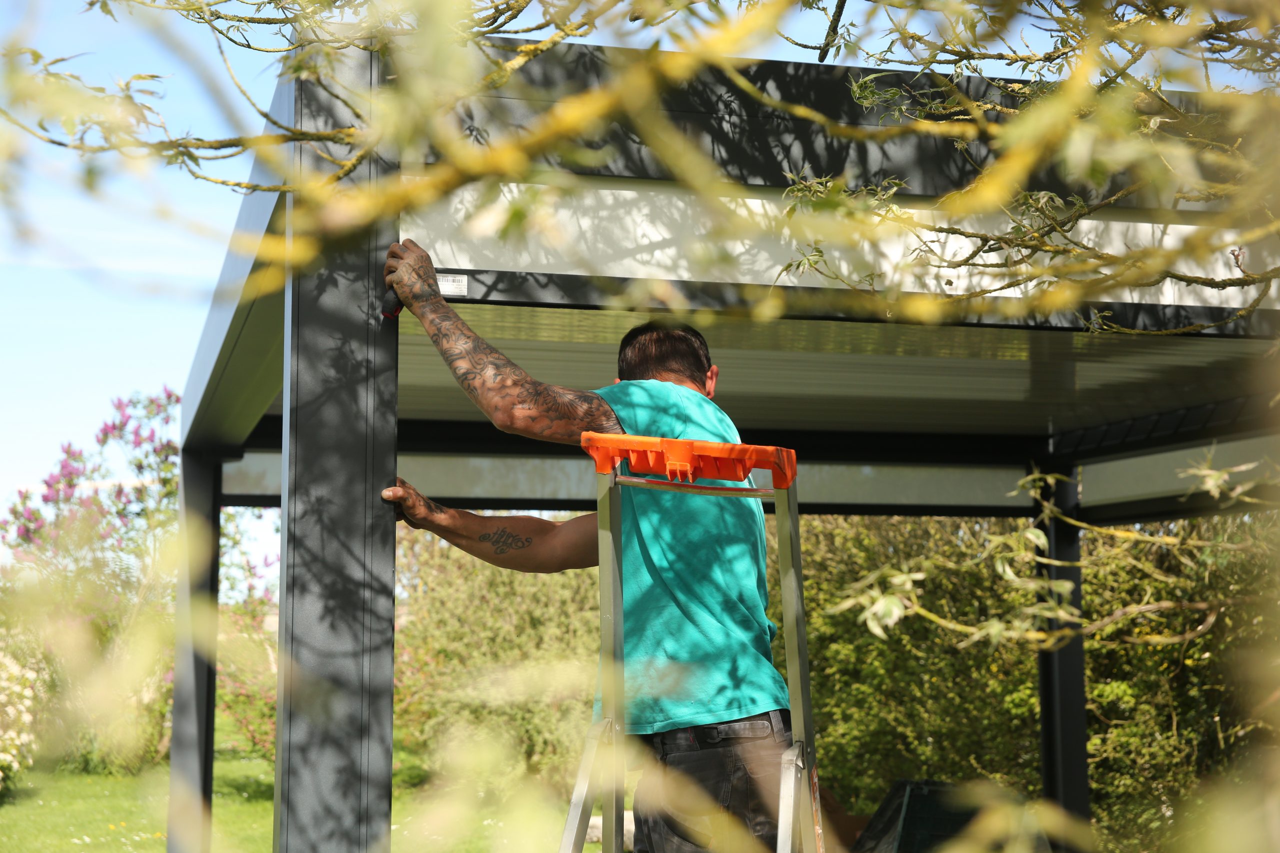 montage pergola bioclimatique poseur professionnel colver Compiègne