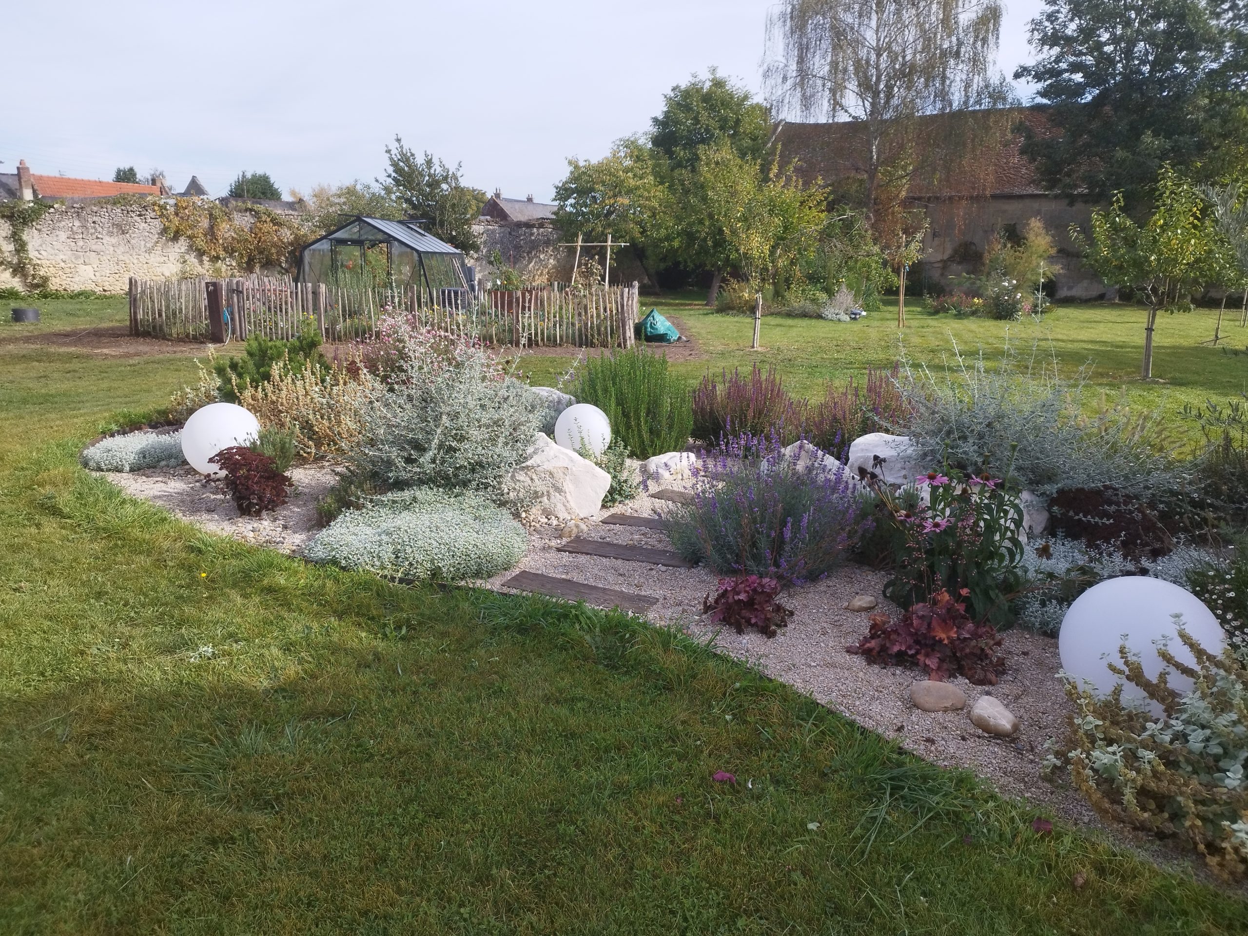 plantation automne massif vivaces arbustes jardin paysagiste Colver
